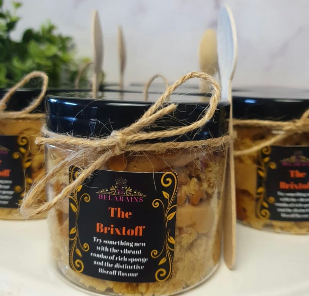Belarains cake jar